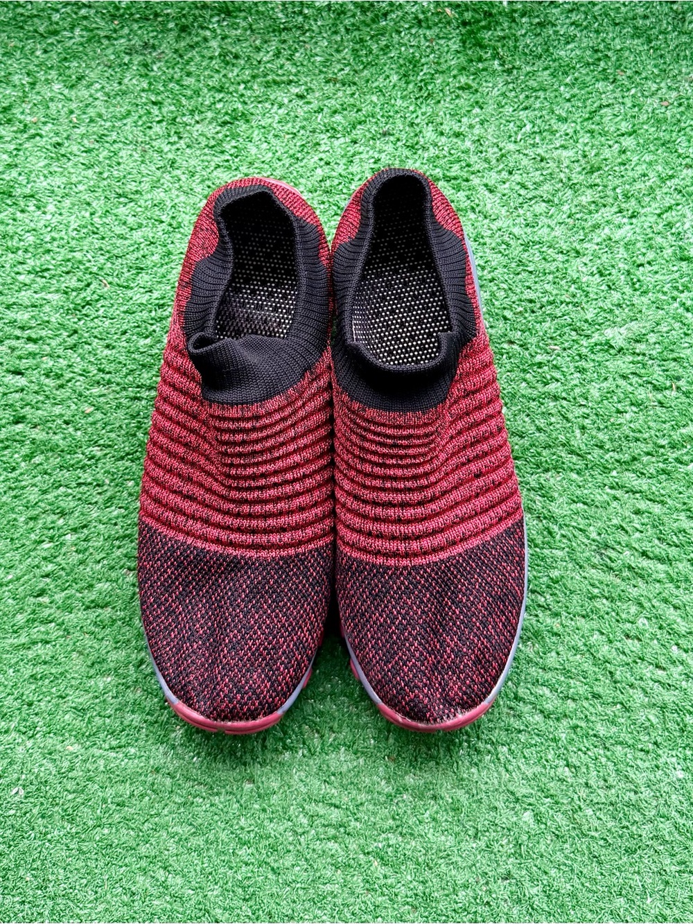 Red Black Knit Sock Sneaker Slip-On Walking Shoes EU 41 / US Women's 9.5-10